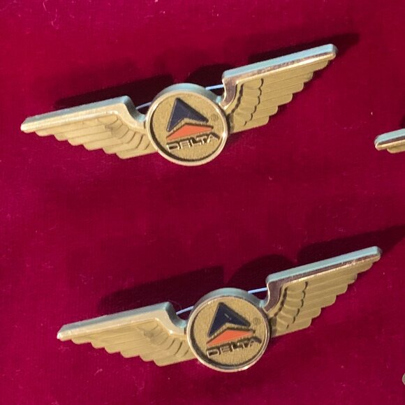 70s Delta Airlines Junior Pilot Wings Pins [Five] (Lot 37) - Picture 2 of 4